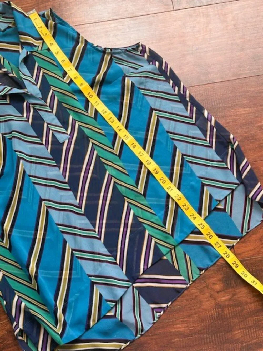 Cabi Teal Chevron Sleeveless V-Neck Top Size Large